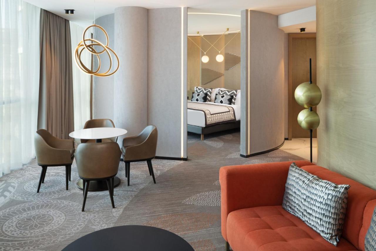 Paragraph Freedom Square, A Luxury Collection Hotel, 트빌리시 외부 사진