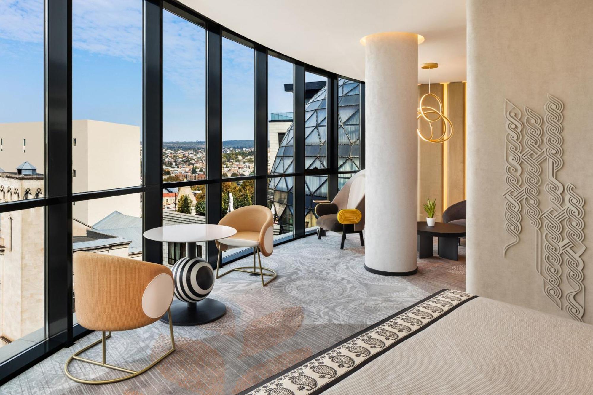 Paragraph Freedom Square, A Luxury Collection Hotel, 트빌리시 외부 사진