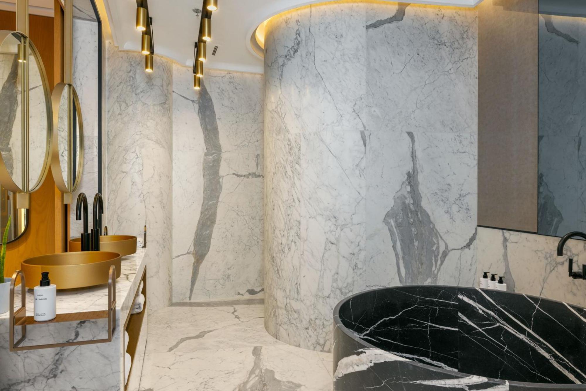 Paragraph Freedom Square, A Luxury Collection Hotel, 트빌리시 외부 사진
